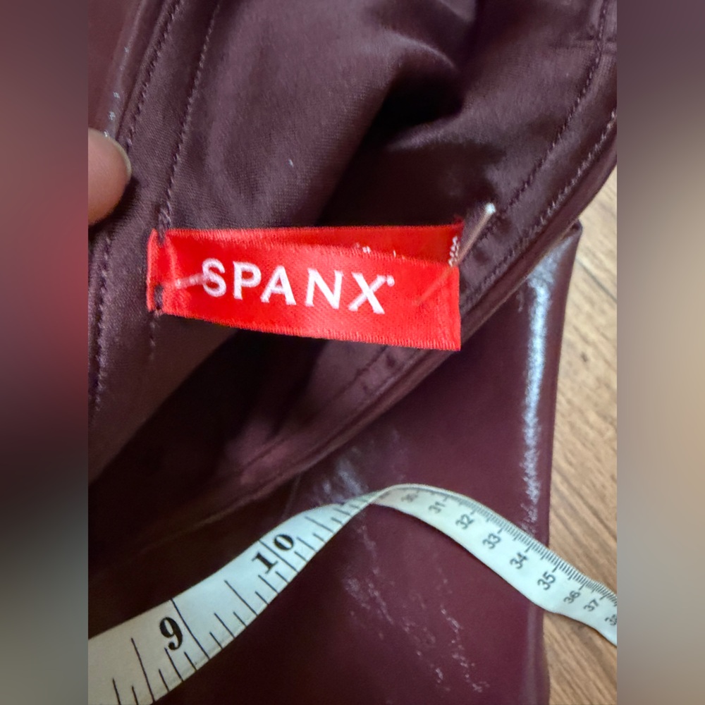 Spanx Faux Patent Leather Slimming Liquid Leggings Pants In Ruby Burgundy Size M - Picture 7 of 10